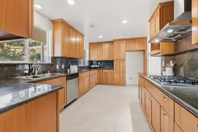 301 Gordon Ave, San Jose, CA 95127 - Photo 9