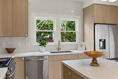 395 S 13th St, San Jose, CA 95112 - Photo 17