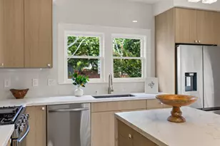 395 S 13th St, San Jose, CA 95112 - Photo 17