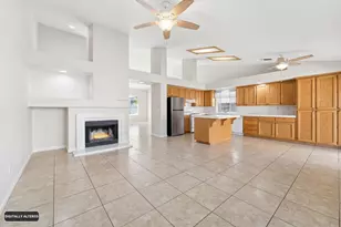 2228 Park Arcadia Ct, Los Banos, CA 93635 - Photo 13