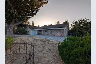 290 N Rengstorff Ave, Mountain View, CA 94043 - Photo 3