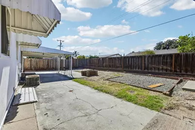 2301 Bluebell Ave, San Jose, CA 95122 - Photo 17