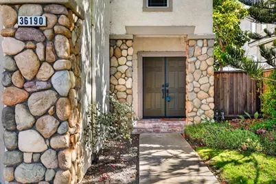 36190 Crystal Springs Dr, Newark, CA 94560 - Photo 47