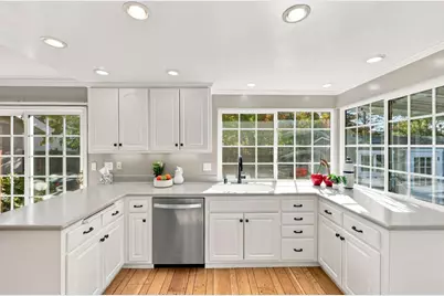 1245 Laurel Hill Dr, San Mateo, CA 94402 - Photo 11