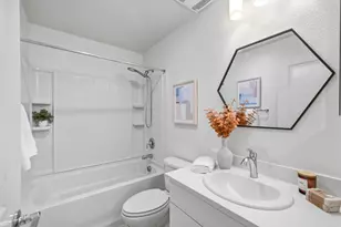1949 Mahuron Cir, San Jose, CA 95133 - Photo 27