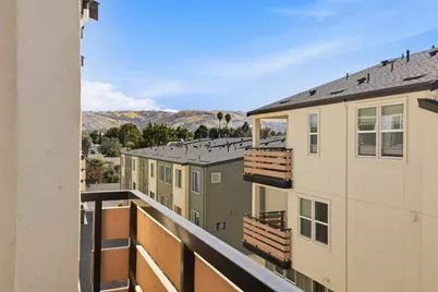 1949 Mahuron Cir, San Jose, CA 95133 - Photo 49