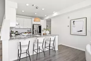 1949 Mahuron Cir, San Jose, CA 95133 - Photo 15