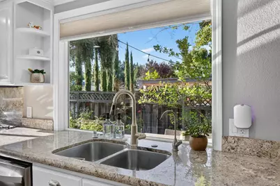7485 Sundrop Ct, Pleasanton, CA 94588 - Photo 15