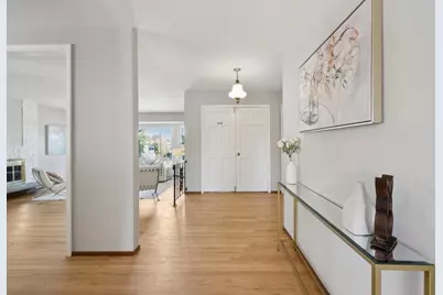 999 Lurline Dr, Foster City, CA 94404 - Photo 13