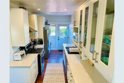 1224 47th St, Sacramento, CA 95819 - Photo 5