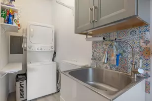 730 Greenview Pl, Los Altos, CA 94024 - Photo 19