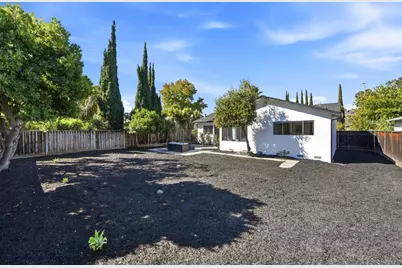 5764 Halleck Dr, San Jose, CA 95123 - Photo 21