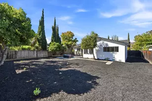 5764 Halleck Dr, San Jose, CA 95123 - Photo 21