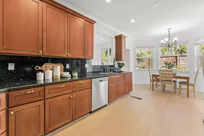 24257 Ridgecreek Ln, Hayward, CA 94541 - Photo 21