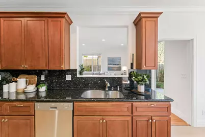 24257 Ridgecreek Ln, Hayward, CA 94541 - Photo 23