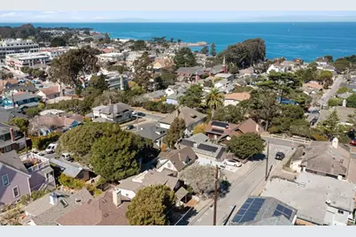212 11th St, Pacific Grove, CA 93950 - Photo 35