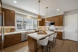 4911 Vivi Pl, San Jose, CA 95124 - Photo 9