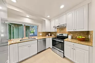 13 Gallowridge Ct, San Mateo, CA 94402 - Photo 9