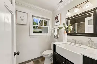 1666 Creek Dr, San Jose, CA 95125 - Photo 17