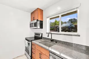 4004 Farm Hill Blvd 103, Redwood City, CA 94061 - Photo 7