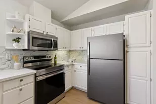 1651 Parkview Green Cir, San Jose, CA 95131 - Photo 53