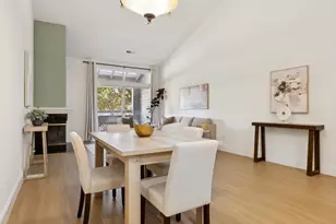 1651 Parkview Green Cir, San Jose, CA 95131 - Photo 43