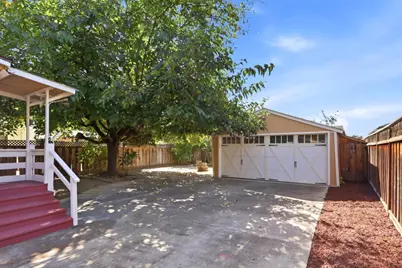 1011 S 9th St, San Jose, CA 95112 - Photo 33