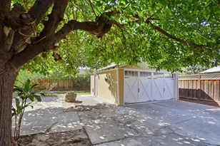 1011 S 9th St, San Jose, CA 95112 - Photo 35