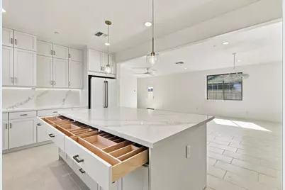 1007 Amore St, Hollister, CA 95023 - Photo 3