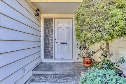1049 W Alisal St, Salinas, CA 93901 - Photo 3