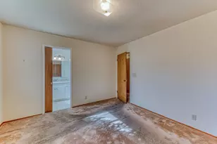 1049 W Alisal St, Salinas, CA 93901 - Photo 21