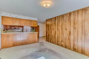 1049 W Alisal St, Salinas, CA 93901 - Photo 17