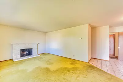 1049 W Alisal St, Salinas, CA 93901 - Photo 7