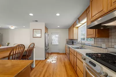 5540 Dartmouth Dr, San Jose, CA 95118 - Photo 3