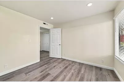 22103 Vista Del Plaza Ln 7, Hayward, CA 94541 - Photo 25