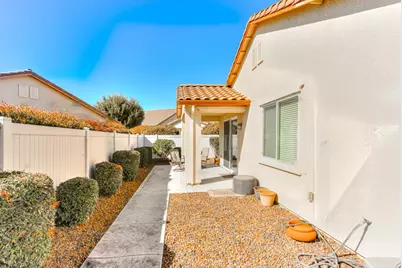 1382 Mill Run Ct, Manteca, CA 95336 - Photo 25