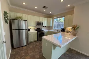 13205 Waterway Dr, Waterford, CA 95386 - Photo 11