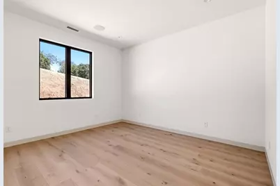 21600 Walton Ave, San Jose, CA 95120 - Photo 31