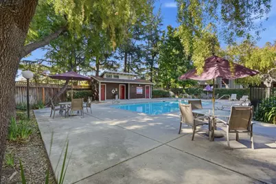 3833 Panda Dr, San Jose, CA 95117 - Photo 33