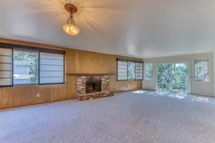 32 Carlton Dr, Del Rey Oaks, CA 93940 - Photo 5