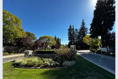 4847 Lago Vista Cir, San Jose, CA 95129 - Photo 3