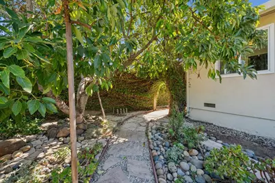 1021 Carola Ave, San Jose, CA 95130 - Photo 33