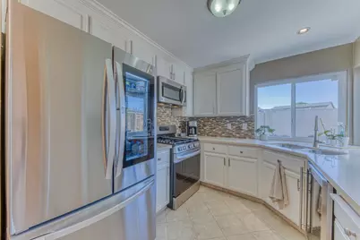 21 Geary Cir, Salinas, CA 93907 - Photo 11