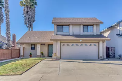 21 Geary Cir, Salinas, CA 93907 - Photo 1