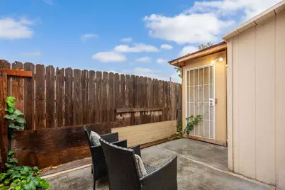 1827 102nd Ave, Oakland, CA 94603 - Photo 27