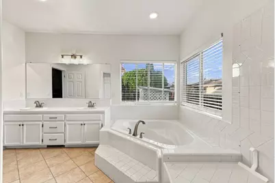 811 Greystone Ct, Gilroy, CA 95020 - Photo 21