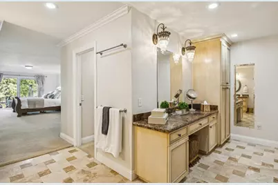 24010 Summit Woods Dr, Los Gatos, CA 95033 - Photo 27