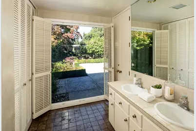 27 Catalpa Dr, Atherton, CA 94027 - Photo 17