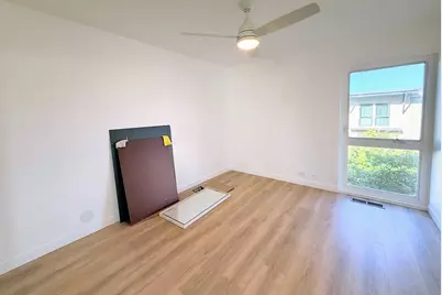 7203 Admiralty Ln, Foster City, CA 94404 - Photo 9