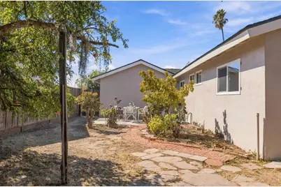 2068 Palm Beach Way, San Jose, CA 95122 - Photo 25